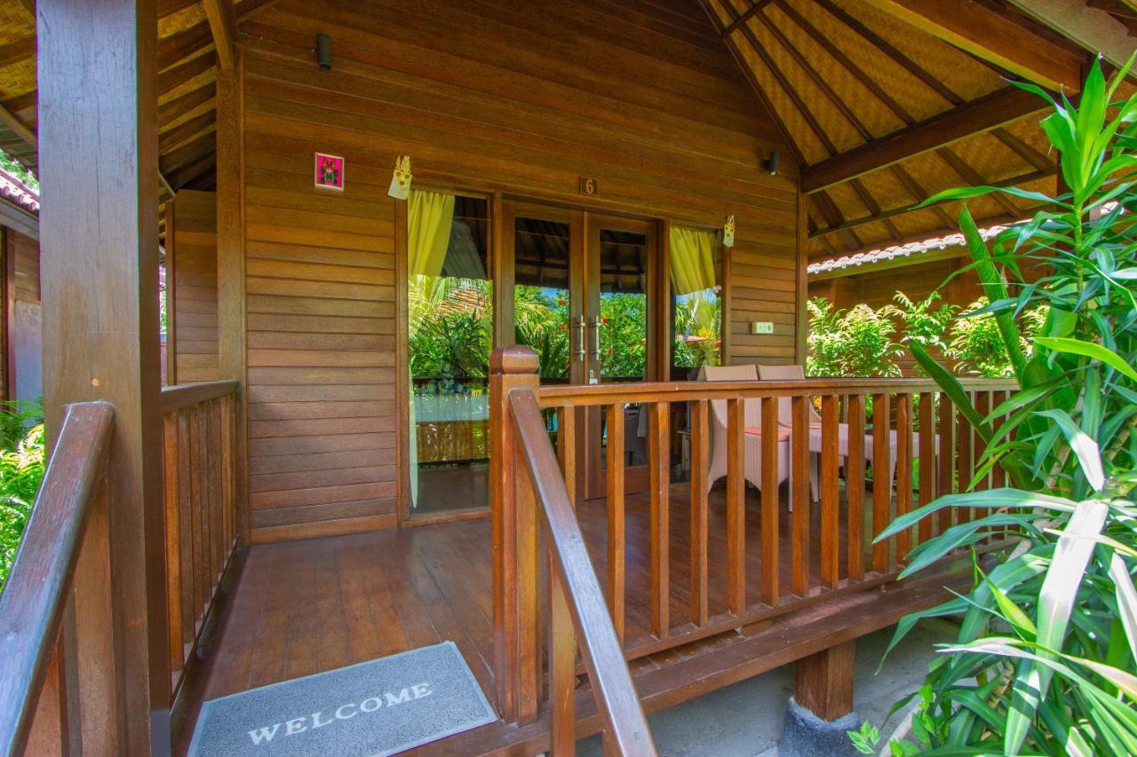 Garden Cottage Lembongan & Hostel Nusa Lembongan  Exterior photo